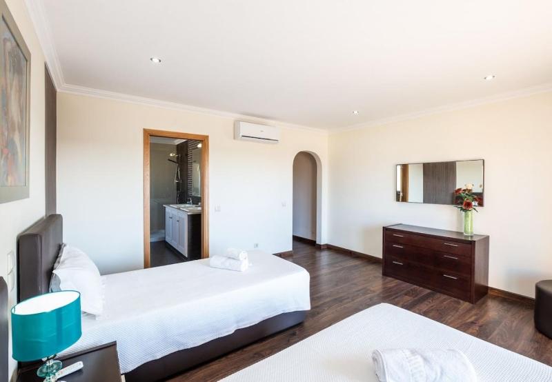Villa Sierra - image 16
