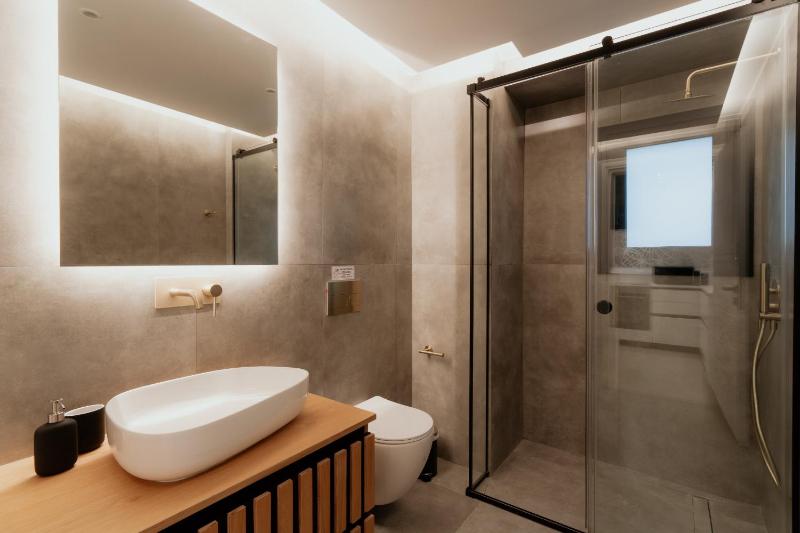 1BR Designer Suite Homey Feel Near Metro - image 4