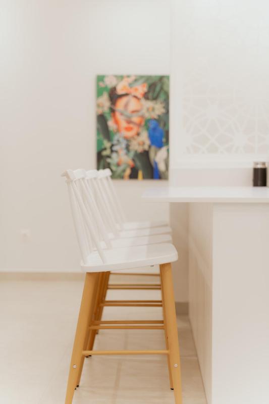 1BR Designer Suite Homey Feel Near Metro - image 3