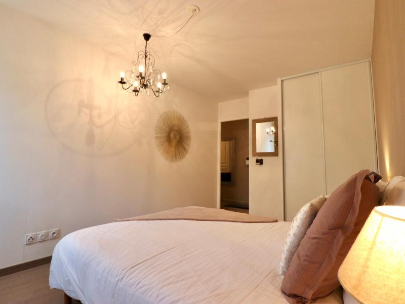 Appartement contemporain à Annecy terrasse et animaux admis - image 4