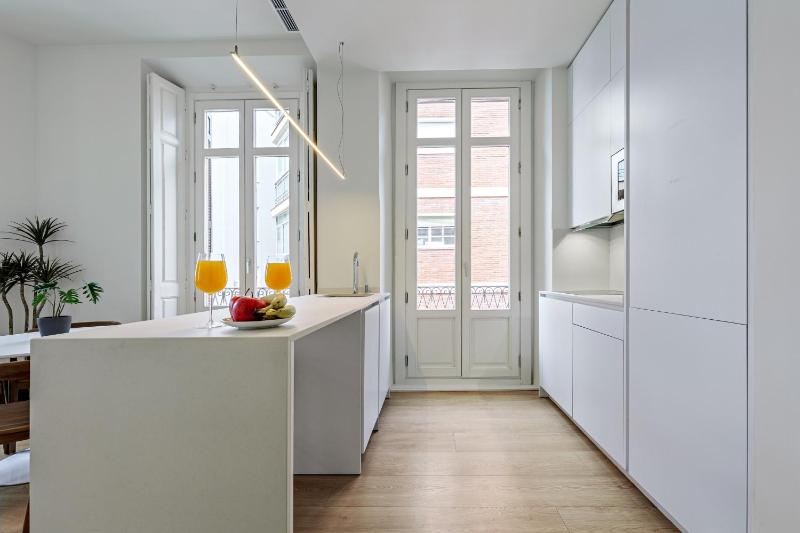 SUNSET MALAGA - Cisneros Boutique Apartments - image 31