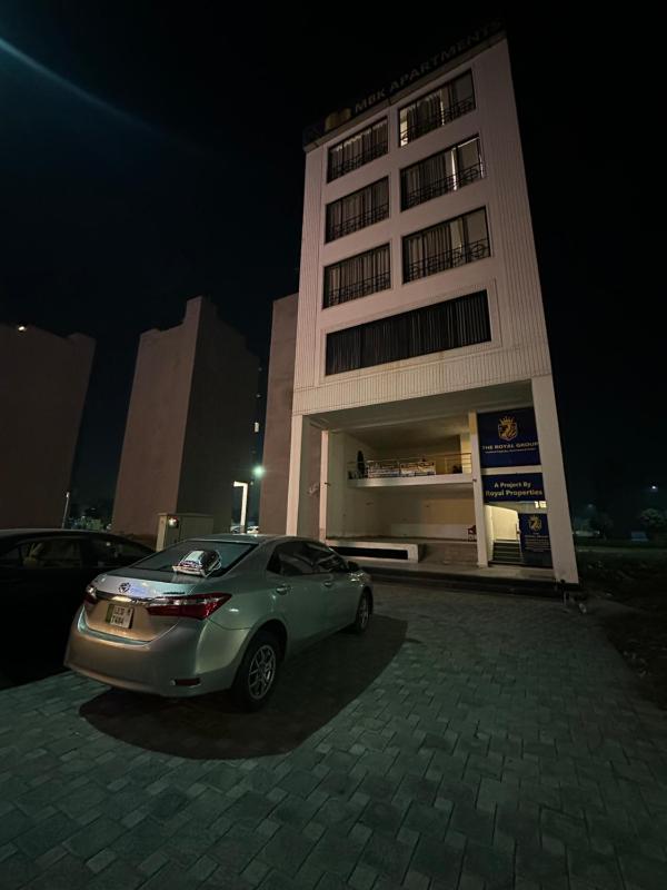 Modern cozy apartment DHA Phase 9 1BKHD - image 4