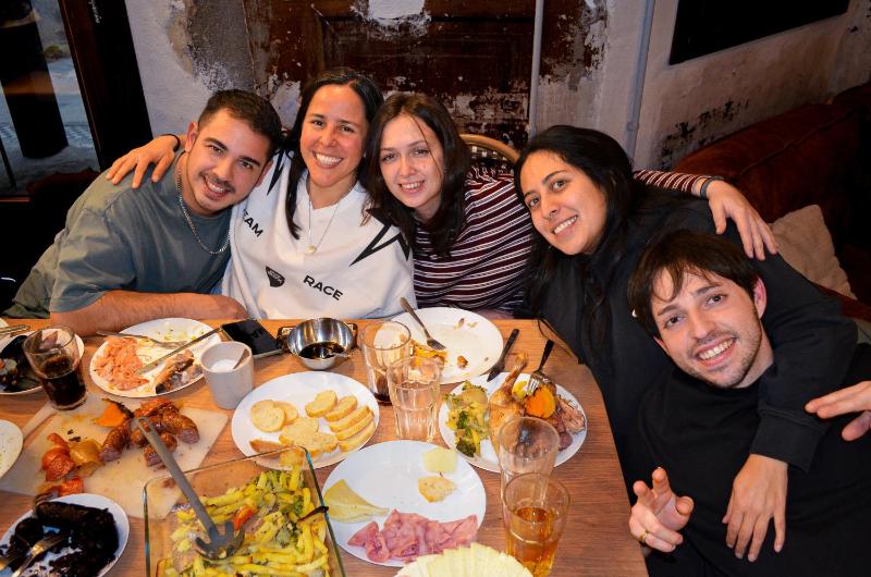 Black Swan Hostel Granada - image 10