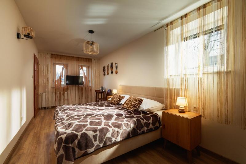 Villa Toscania-check in 24h - image 28