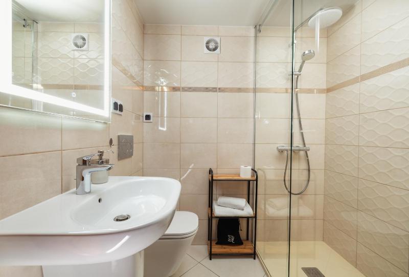 Villa Toscania-check in 24h - image 36