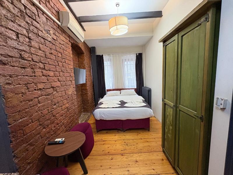 Taksim green suite - image 1