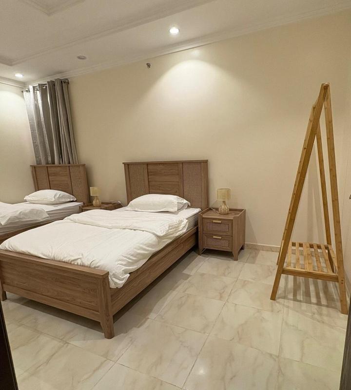 Elegant 2-Bedroom Apartment in Batha Quraish - image 7