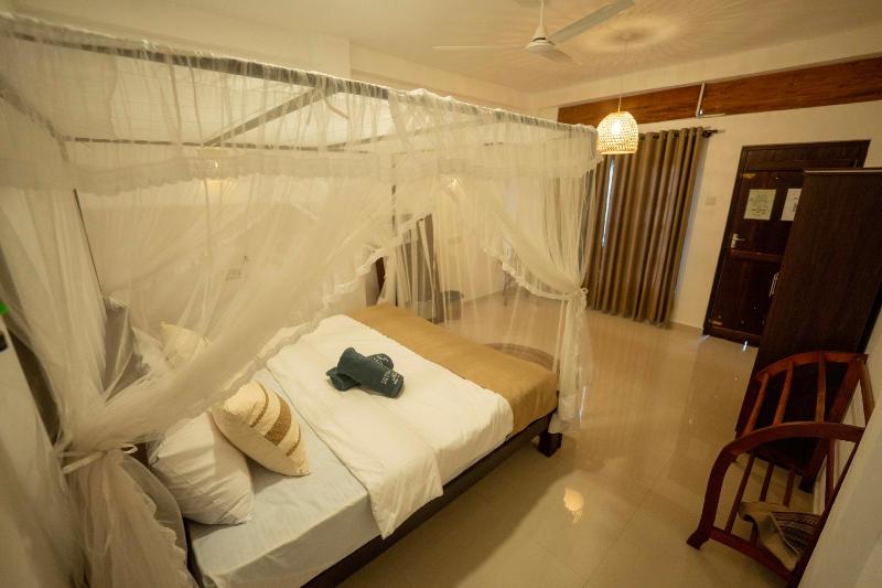 Salty Sand Hostel - image 13