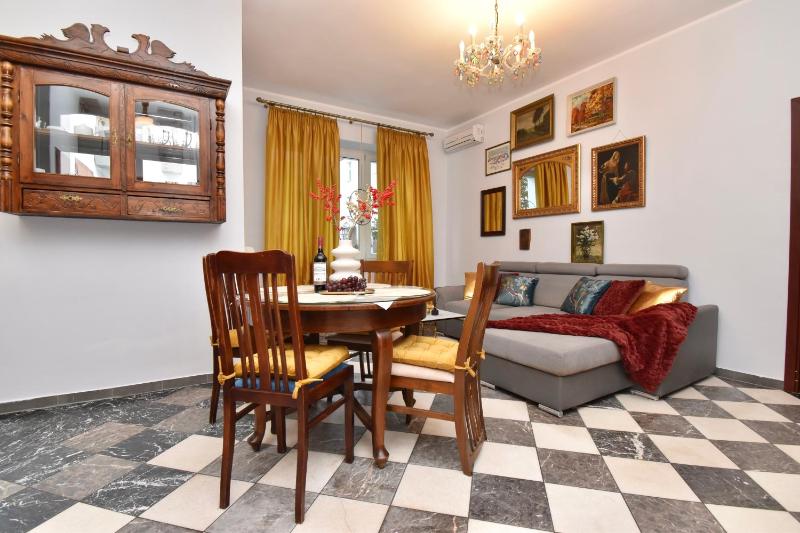 TOTU HOME Vintage Sopot Apartment Dąbrowskiego - image 1