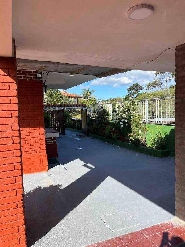 Casa con vista al mar Punta del Este - image 11