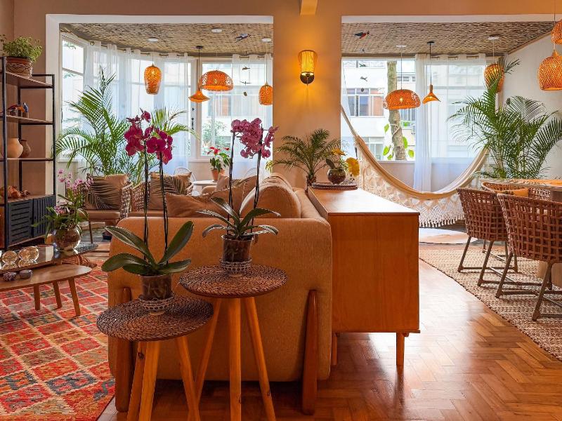 Mediterranean Oasis in Copacabana Steps from the Sea and Arpoador - image 1