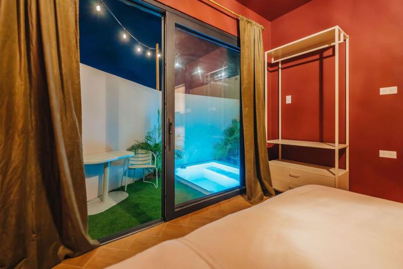 Luxury Plunge Pool - 6 min Walk to Palm Beach - image 3