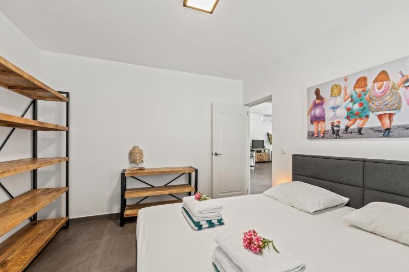Villa Vredenberg - Modern Private Villa with Pool in Gated Resort - image 21