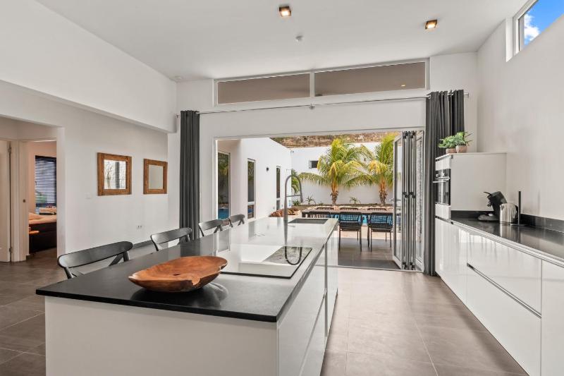 Villa Vredenberg - Modern Private Villa with Pool in Gated Resort - image 45