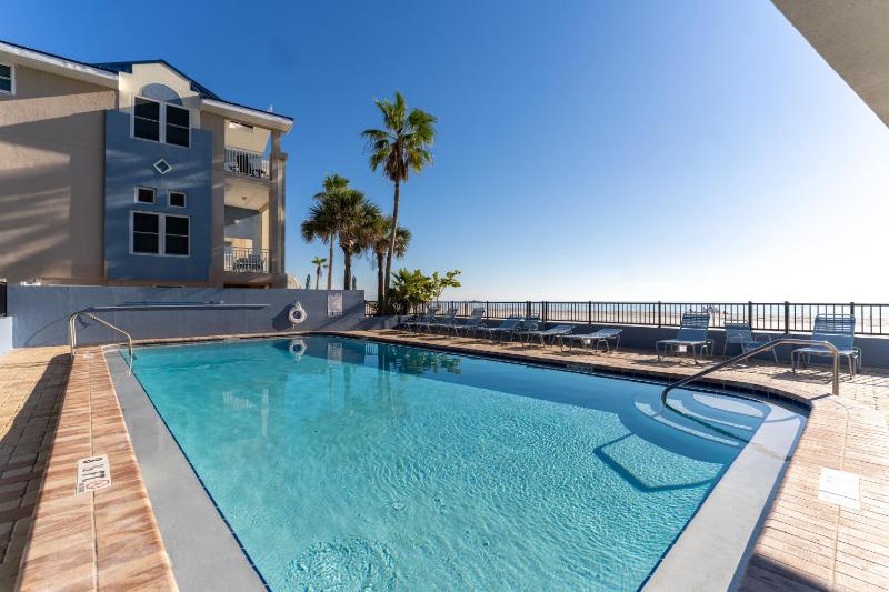 #302 Villa Madeira Condos - image 13