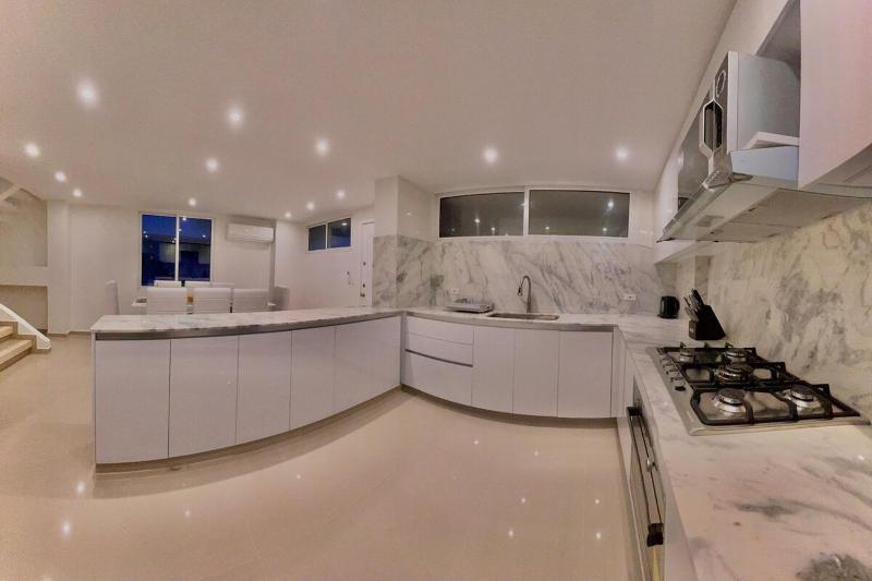 Karey Penthouse 3 - image 13