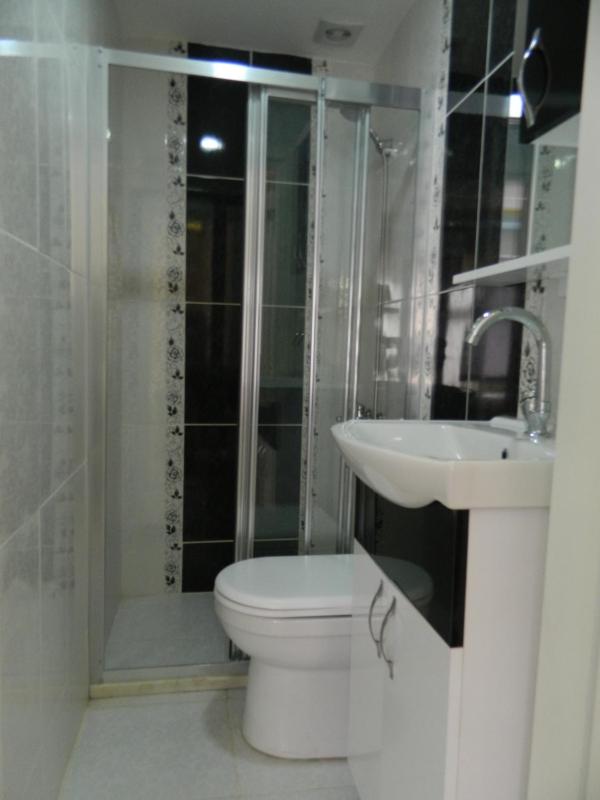 Standard Double Room image 2