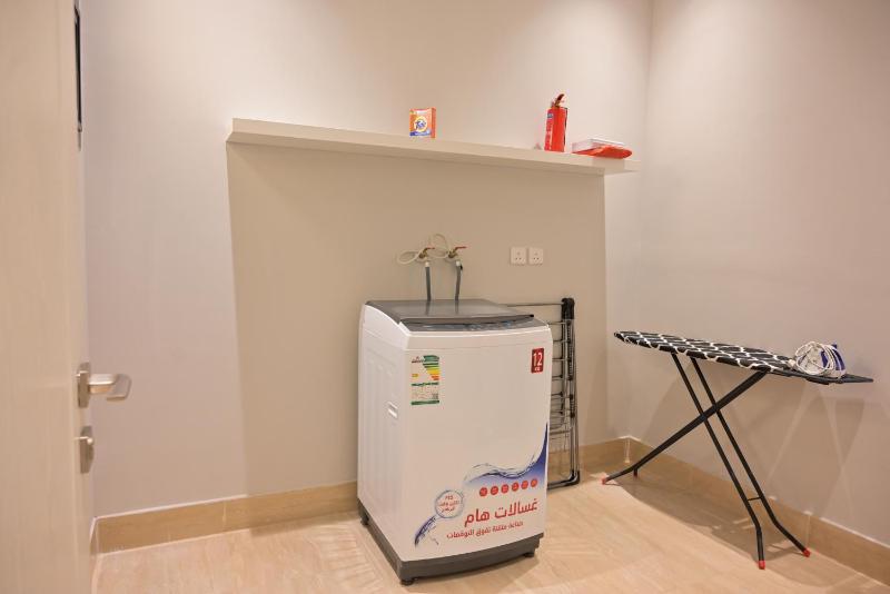 Prestigious Three Bed Rooms With Double Living Areas - image 7