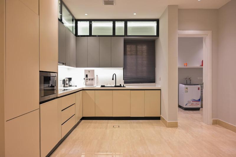 Prestigious Three Bed Rooms With Double Living Areas - image 13