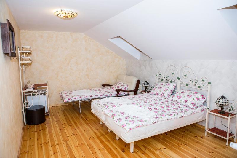 Comfort Triple Room image 1