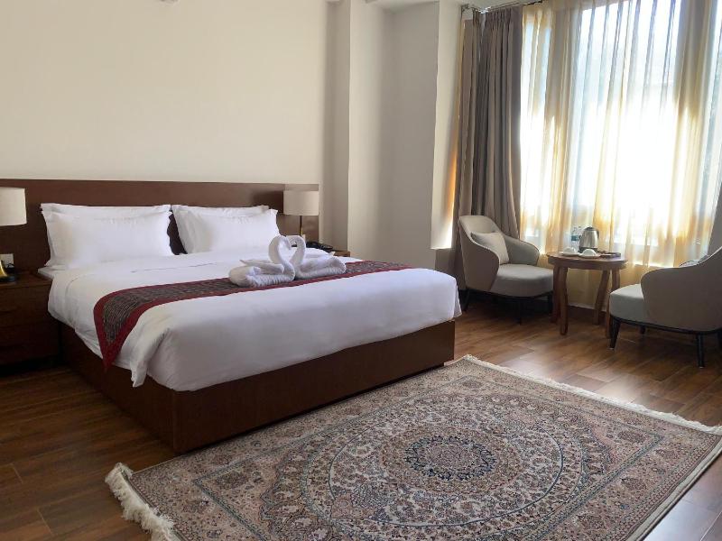 Hotel pema raga - image 2