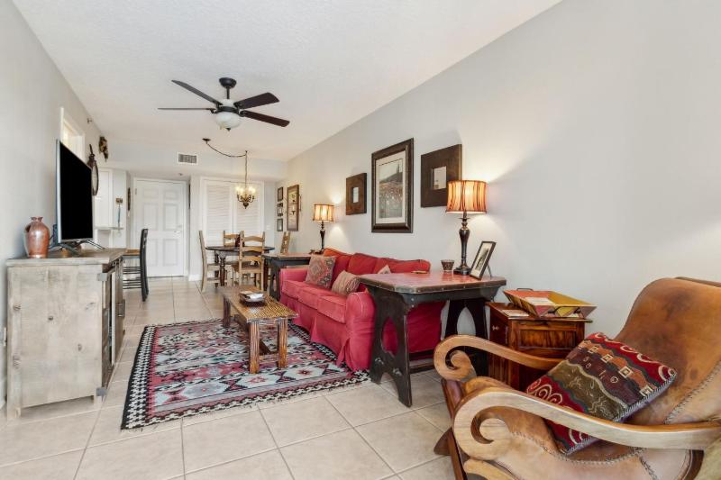 Vintage Ocean View Paradise - 1BR - Beachfront - image 25