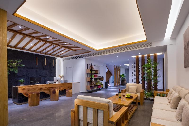 Pandora's Hilltop House Resort - image 12