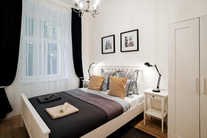 Superior Apartment image 2