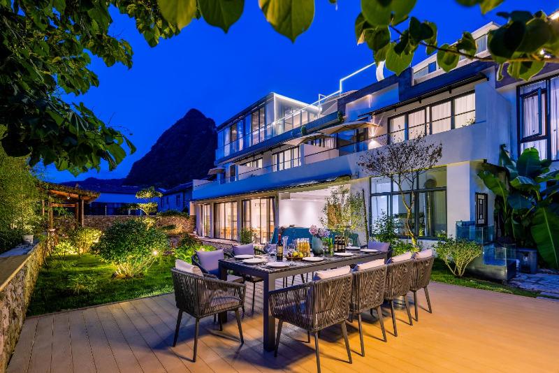 Pandora's Hilltop House Resort - image 17