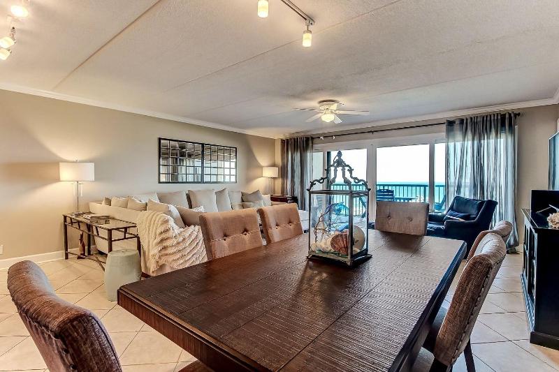 Beachfront Family Condo with Pool Fishing and Pier Access - Amelia By The Sea - image 13