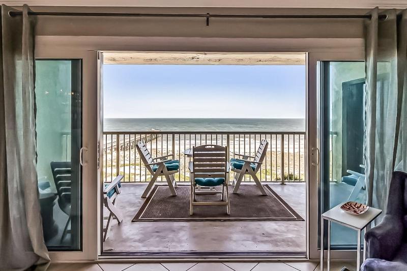 Beachfront Family Condo with Pool Fishing and Pier Access - Amelia By The Sea - image 3