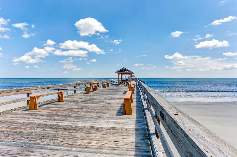 Beachfront Family Condo with Pool Fishing and Pier Access - Amelia By The Sea - image 16