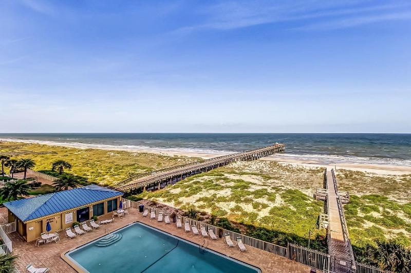 Beachfront Family Condo with Pool Fishing and Pier Access - Amelia By The Sea - image 44