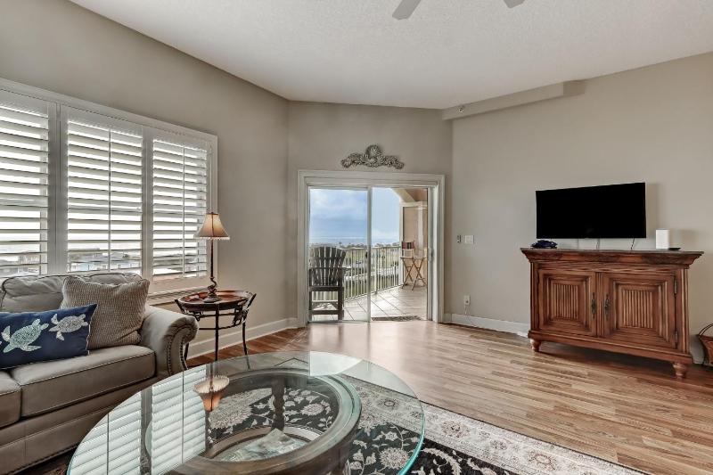 Top Floor Beach View Condo - Ocean Park 409 - image 28