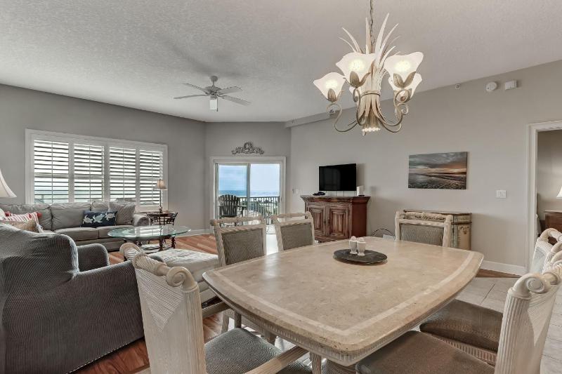 Top Floor Beach View Condo - Ocean Park 409 - image 34