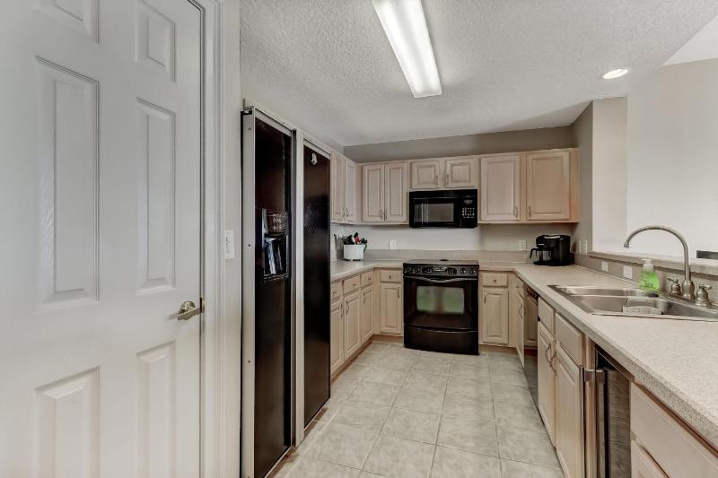 Top Floor Beach View Condo - Ocean Park 409 - image 6