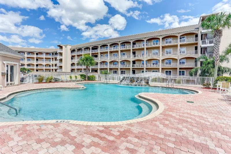 Top Floor Beach View Condo - Ocean Park 409 - image 11
