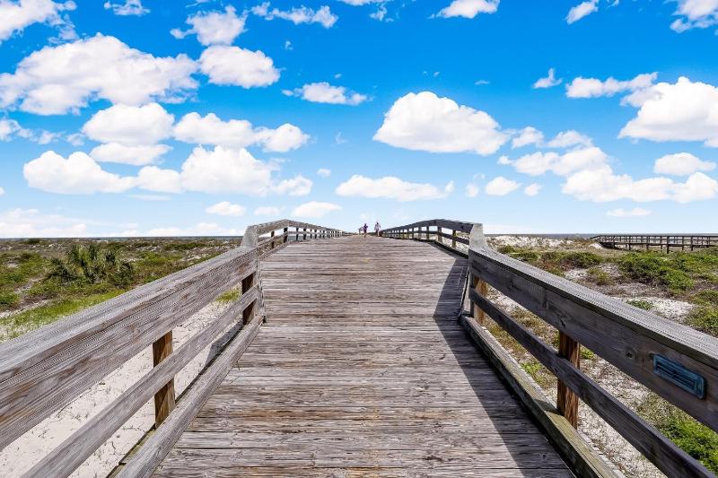 Beachfront 6th floor Condo with Ocean View - Amelia by the Sea - image 37