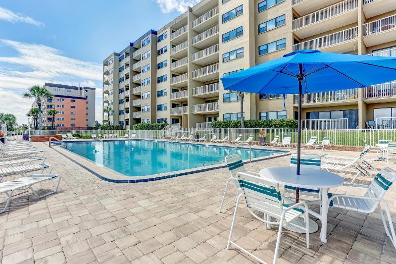 Fernandina Beachfront Paradise - Amelia by the Sea - image 10