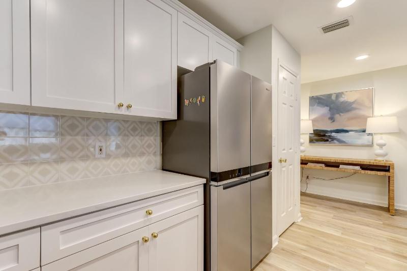 Luxury 3BR Retreat in Fernandina Beach - Ocean Park - 103 - image 12