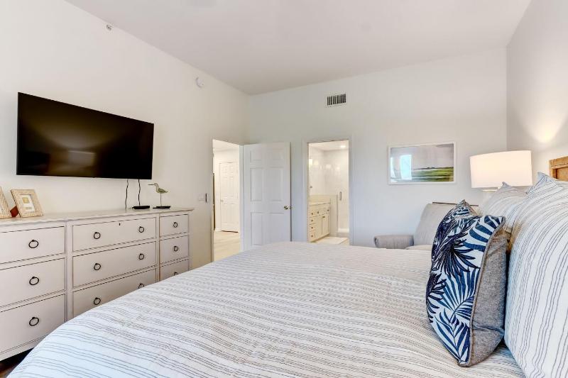 Luxury 3BR Retreat in Fernandina Beach - Ocean Park - 103 - image 8