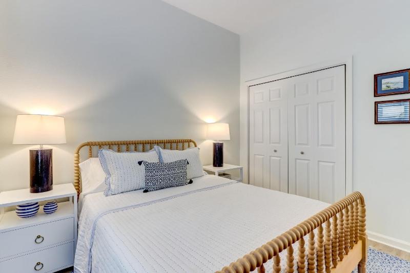 Luxury 3BR Retreat in Fernandina Beach - Ocean Park - 103 - image 5