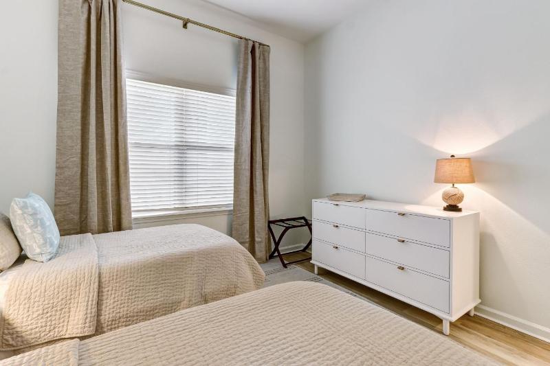 Luxury 3BR Retreat in Fernandina Beach - Ocean Park - 103 - image 24