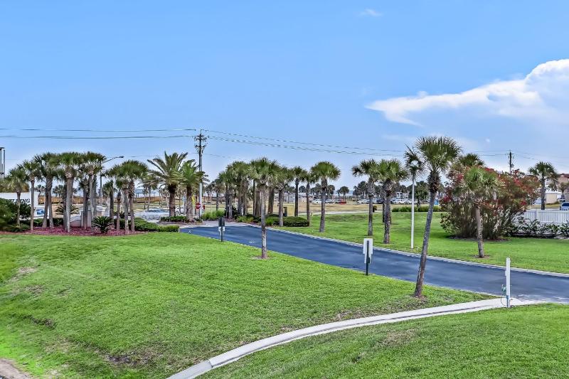 Luxury 3BR Retreat in Fernandina Beach - Ocean Park - 103 - image 13