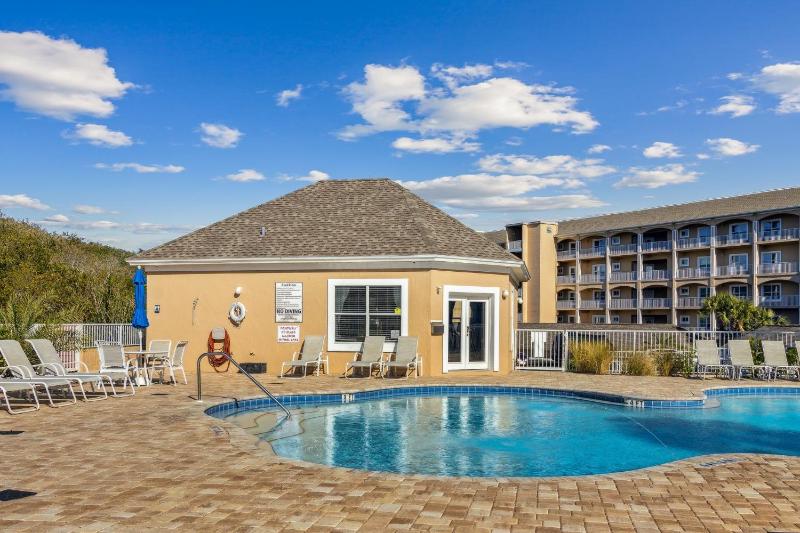 Spacious 3BR Condo by The Beach - Ocean Park - 106 - image 27