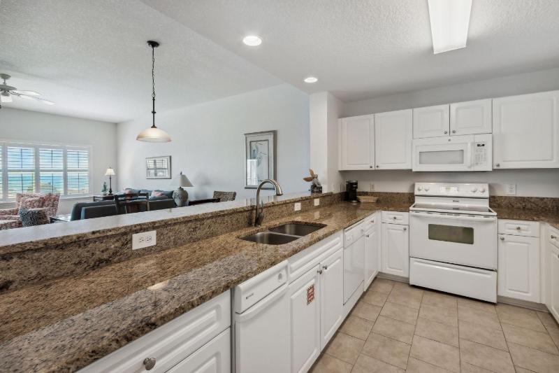 Sunshine Bliss at Fernandina Beach - Ocean View Pool Hot Tub - image 12
