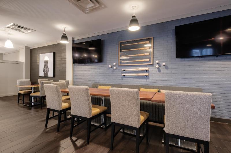 Four Points By Sheraton Louisville Airport - image 50