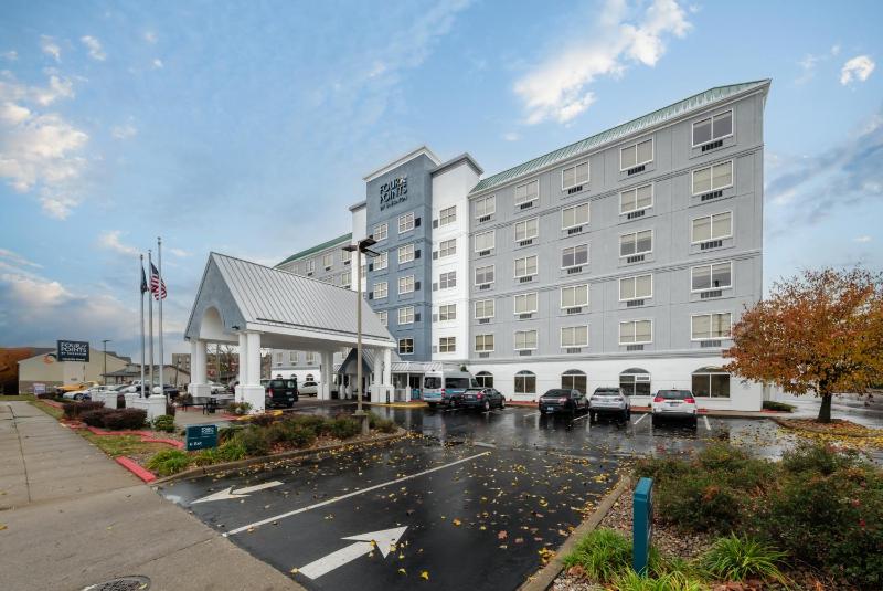 Four Points By Sheraton Louisville Airport - image 6