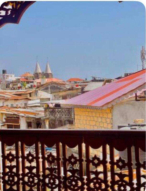 Majids Apartment - image 15