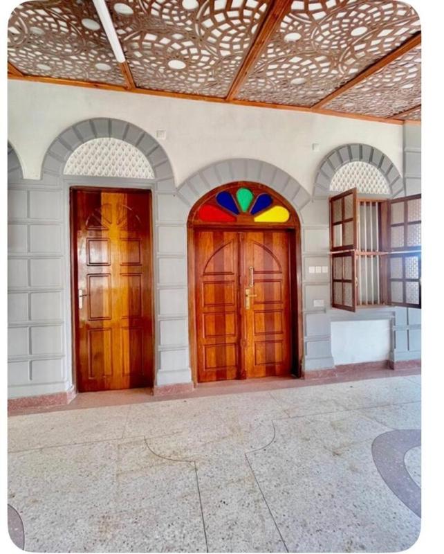 Majids Apartment - image 7